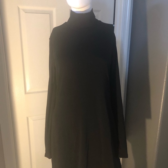 Beautiful jersey mock neck dress . Banana Republic stretch NWOT - Picture 1 of 2